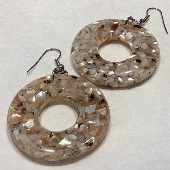 Source Unknown Jewelry - Vintage circular resin earrings